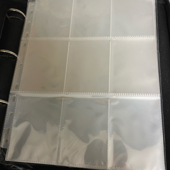 Pokémon card binder - Picture 3 of 6